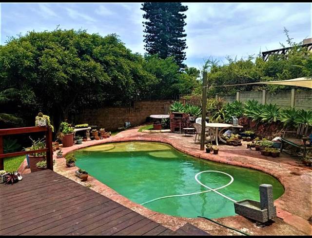 8 BEDROOM HOUSE FOR SALE IN FREELAND PARK